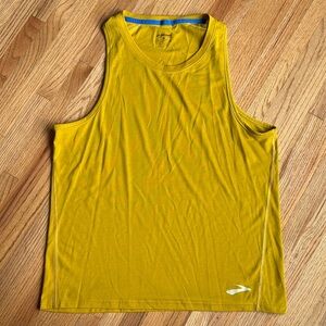 Brooks medium Men's Yellow Athletic Tank Top